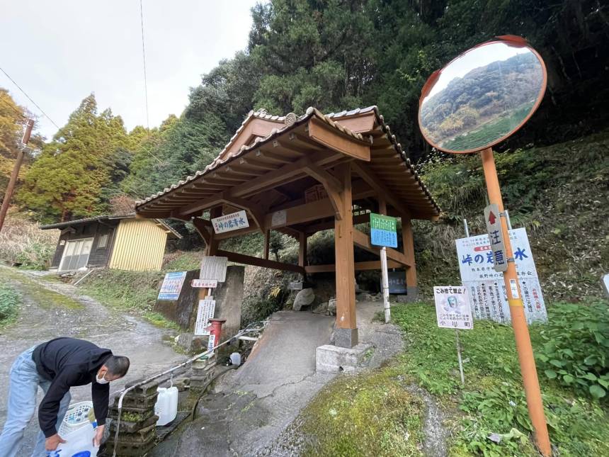 お茶やコーヒーに利用するとまろやかな味になる湧水
